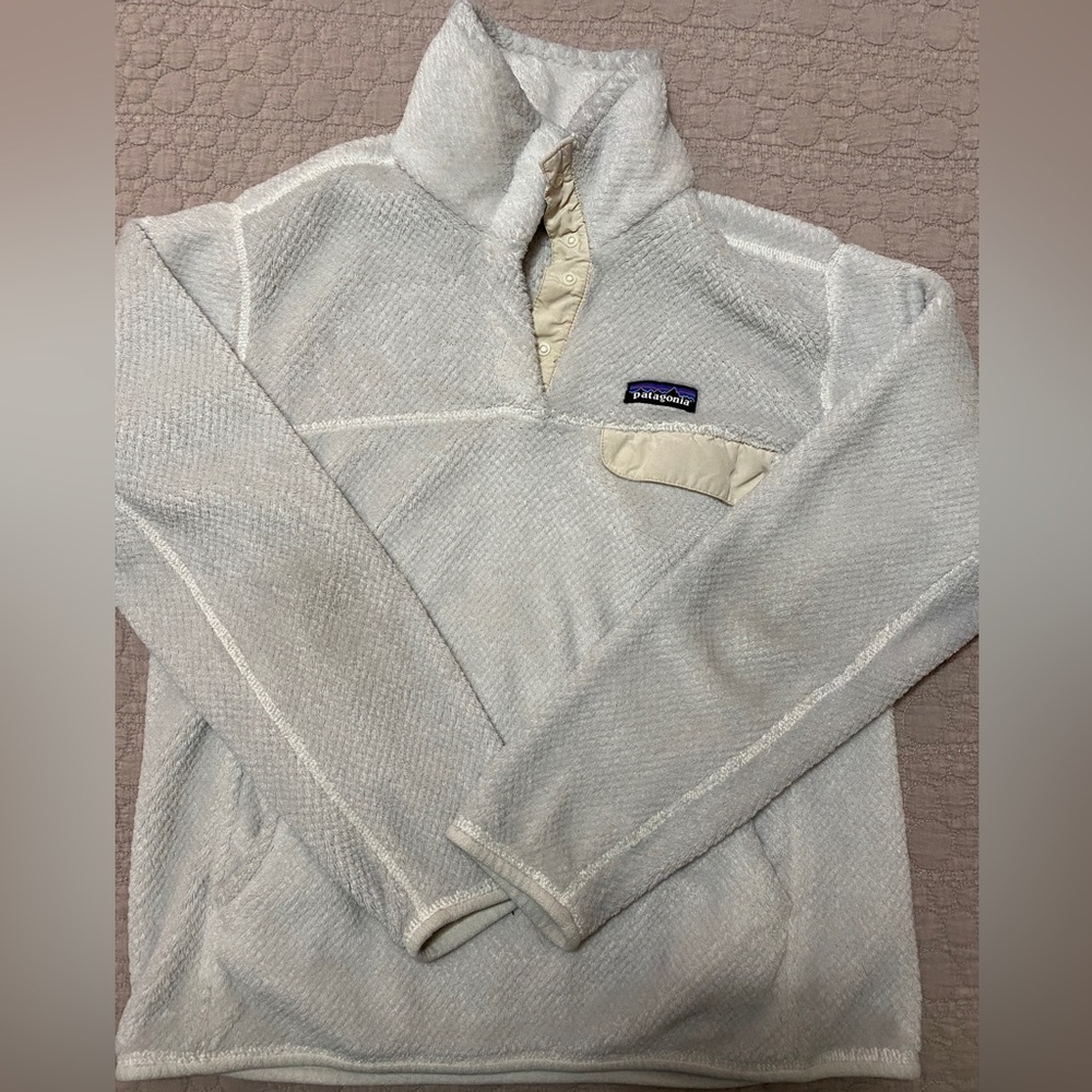 Patagonia retool white size medium